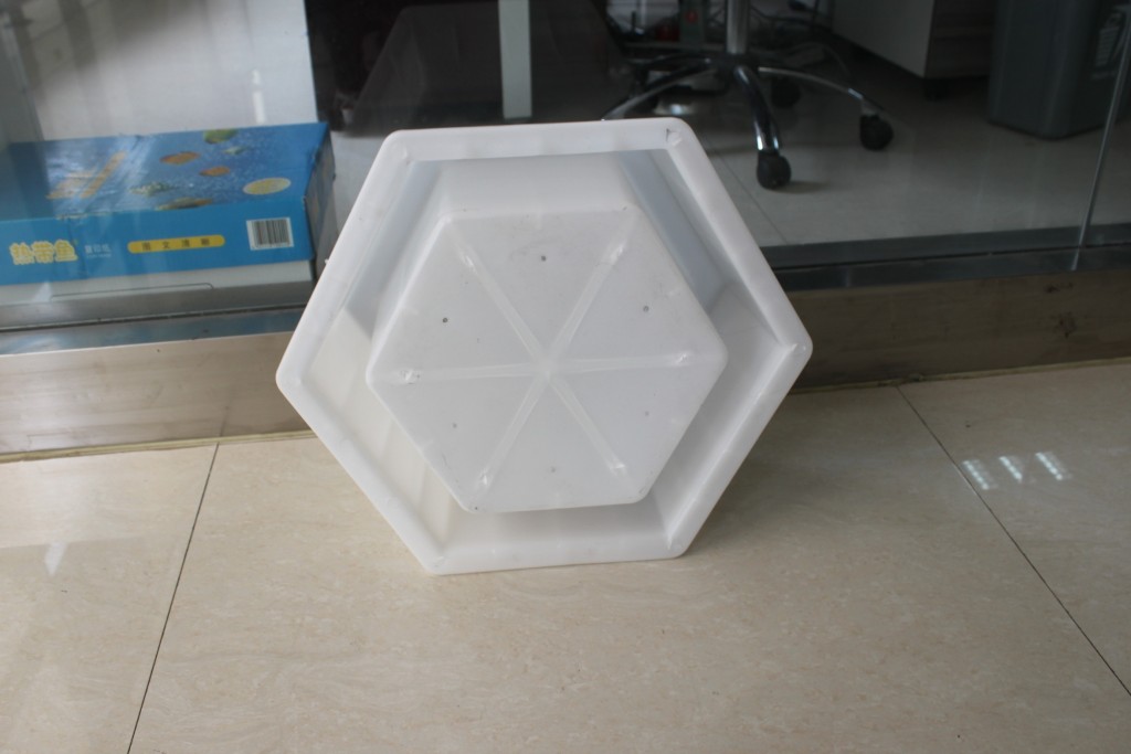 什么樣的六角塊護(hù)坡模具質(zhì)量才好？