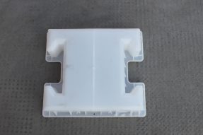 塑料連鎖磚模具的重量是決定它質(zhì)量好壞的主要因素嗎？